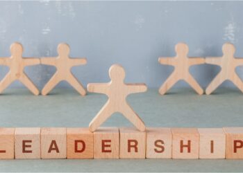 10 Major Leadership Theories that Every Manager Needs to Know in 2023